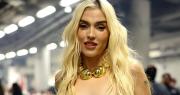 Elena Rose deslumbra en París con un diseño de la cruceña Ericka Suárez Weise