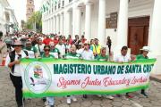 Maestros junto a otros sectores marchan contra la eliminación de la subvención del diésel
