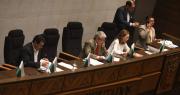 Diputados aprueban dispensación de trámite y comienzan a tratar proyecto de ley para suspender al fiscal general