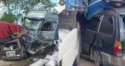 Una vagoneta tipo taxi terminó debajo de dos trailers en accidente en la vía Santa Cruz