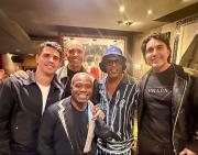 Marcelo Martins fue parte de la fiesta de Ronaldinho en Curitiba