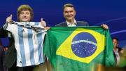 Javier Milei felicita a Flávio Bolsonaro por su ventaja sobre Lula en la primera vuelta en Brasil