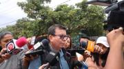 Padre de Zeballos se abstiene de declarar y viaja para visitar a su hijo que está preso