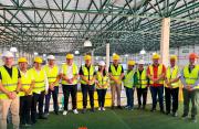La FBF firma acuerdo para construir 45 canchas de césped sintético en Bolivia