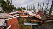 El huracán Isaías se degrada a ciclón postropical tras tocar tierra en Estados Unidos