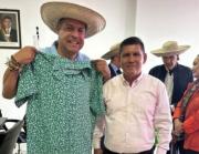 Gobernador de La Paz llega a Cobija para impulsar agenda del 50-50 y fortalecer la autonomía de las gobernaciones