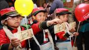 Bono Juancito Pinto beneficiará a más de 2,2 millones de estudiantes en todo el país, ¿dónde cobrarlo?