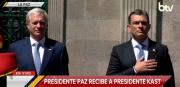 Paz recibe a Kast con honores militares en plaza Murillo para iniciar agenda bilateral