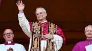 El papa León XIV recibe el alta médica y regresa al Vaticano