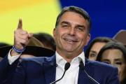 Bolsonaro promete en un mitin refregarle a Lula sus posibles delitos en debate electoral