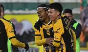 El Tigre se mantiene en la lucha por el título tras aplicarle revés a Always Ready