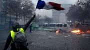 Ola de violencia en Francia deja al menos 2.400 detenidos y 1.000 efectivos heridos