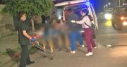 Hallan a un hombre apuñalado en plena vía pública y se presume que fue atracado