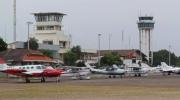 Denuncian que aeropuerto El Trompillo se queda sin combustible de aviación