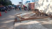 Despejan las aceras tomadas por comerciantes en la feria Barrio Lindo