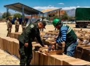 La Policía interceptó 5 camiones cargados con cigarro de contrabando
