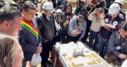 En el acto de la fundación de La Paz, el presidente urge producir en lugar de bloquear y se reactivan obras del museo