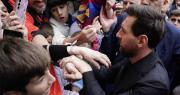 Multitudinario recibimiento a Messi en España para recoger el Princesa de los Deportes