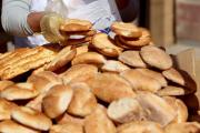 La Paz: Amonestan a 25 puestos que vendían el pan a Bs 1