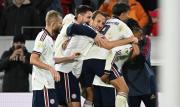 Bayern Múnich se impone al Friburgo y llegará líder al clásico de Alemania