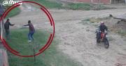 Videos muestran dos atracos registrados el fin de semana por delincuentes armados en motocicleta