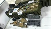 Policía presenta armas, municiones y joyas secuestradas tras balacera en Concepción