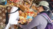 No todos los panificadores cumplen el acuerdo y algunos comerciantes aún venden el pan a Bs 1