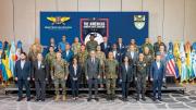 EE.UU. defiende su campaña militar contra los cárteles mientras sus líderes se reúnen en el Caribe