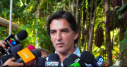 Saavedra presentará nueva denuncia tras el video de fajos de billetes donde se ve al exalcalde Jhonny Fernández