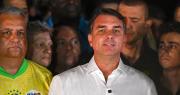 Flávio Bolsonaro se proclama “verdadero presidente electo de Brasil”