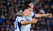 Inter de Milán cumple ante Venecia e iguala a Lazio en la cima del fútbol italiano
