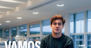 Franco Colapinto llegó a Alpine para recorrer la fábrica y brindó su primera entrevista como miembro del equipo