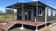 Dos dormitorios y terraza: cómo es la casa prefabricada que cuesta menos de 9.000 dólares en Amazon