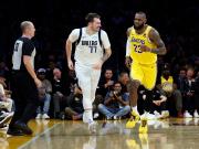 La NBA en shock por el traspaso de Doncic a Los Ángeles Lakers de LeBron James: ¿Alguien le robó el celular a Shams?