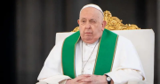 Dieron a conocer el último parte médico del Papa, quien sigue en estado crítico