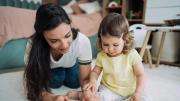 Incremento salarial en casas particulares: ¿cuánto cobrarán niñeras y cuidadores en marzo?