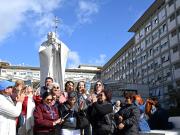 Optimismo de los médicos del Papa Francisco: su salud siguió mejorando