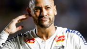 Neymar inoxidable: clavó un golazo de tiro libre en el triunfo del Santos contra Bragantino