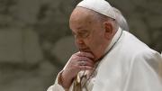 El papa Francisco pasó una noche tranquila y mantiene su buen estado de ánimo