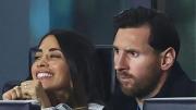Lionel Messi bancó los trapos desde afuera: su reacción al gol anulado y la charla con Antonela