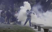 Máxima tensión frente al Congreso: graves incidentes y destrozos en los enfrentamientos entre hinchas, barras y la policía