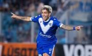 Vélez ganó y abandonó el último lugar del grupo