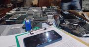 La Policía rastreó un celular arrebatado y encontraron oro: los delincuentes tenían casi 60 artefactos robados