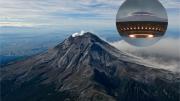 ¿Es un OVNI? Misteriosa luz sobre un volcán conmueve al mundo