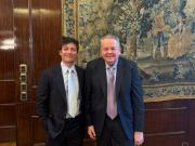 Santiago Caputo se reunió en la Casa Rosada con Barry Bennet, el principal estratega político de Donald Trump