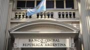 El blue llegó casi a $1.300 y el BCRA volvió a vender dólares por séptima ronda seguida