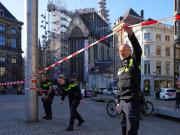 Pánico en Ámsterdam: cinco heridos tras un ataque a puñaladas en una plaza del centro de la ciudad