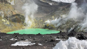 Alertan por un volcán entre Argentina y Chile que podría hacer erupción: a qué provincia afectaría