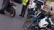 Dos por uno: la Policía neuquina se puso firme contra motos en infracción y los infaltables dealers