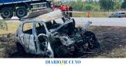 Murió al chocar contra un camión y su pareja se tiró del auto: investigan si venían discutiendo